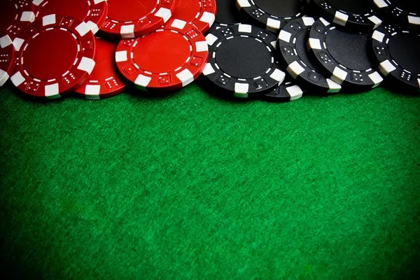 678luck Pretty Gaming live dealer table interface showing multiple camera angles and betting controls